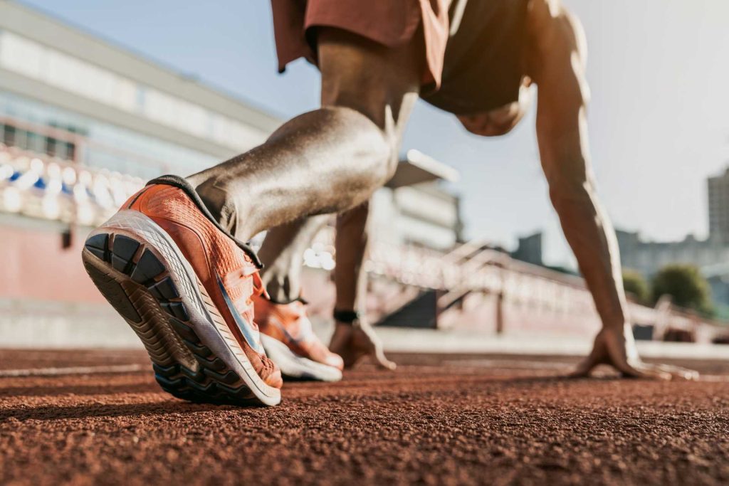 Sports Orthopedics vs General Orthopedics: What's the Difference and Which Specialist Should You See?